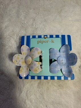 Piper K set of 2 floral hair claw clips